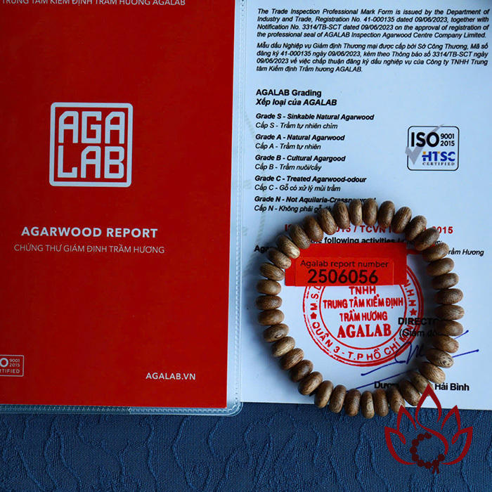 Vòng Trầm Hương Hạt Dẹp | 8 ly | Trầm Tốc Kiến Tự Nhiên Lâu Năm